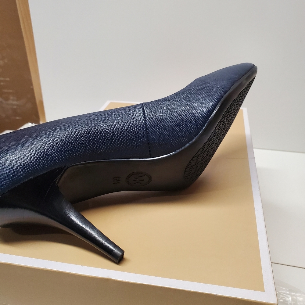 MK Flex Mid Pump Leather heels 👠 - Picture 4 of 7